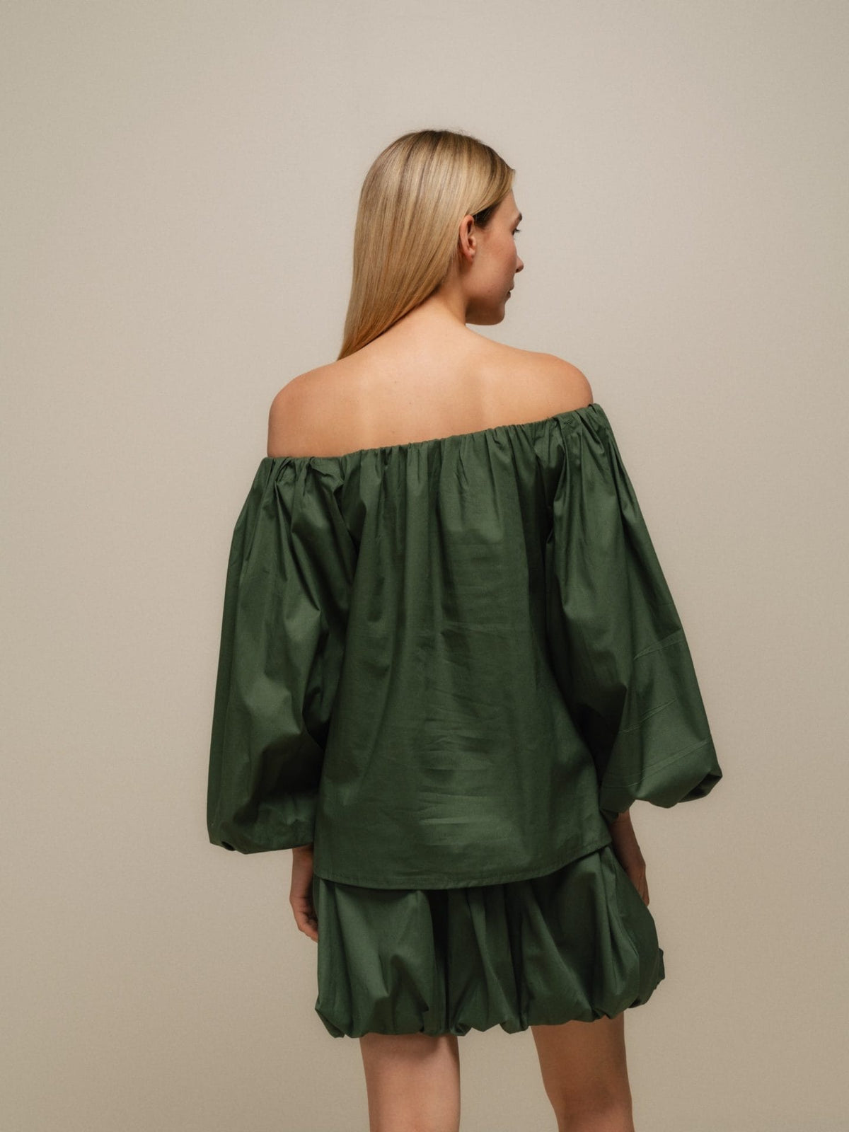 Blusa con Mangas Globo