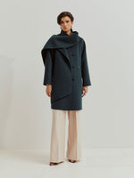Abrigo de Lana con Capucha