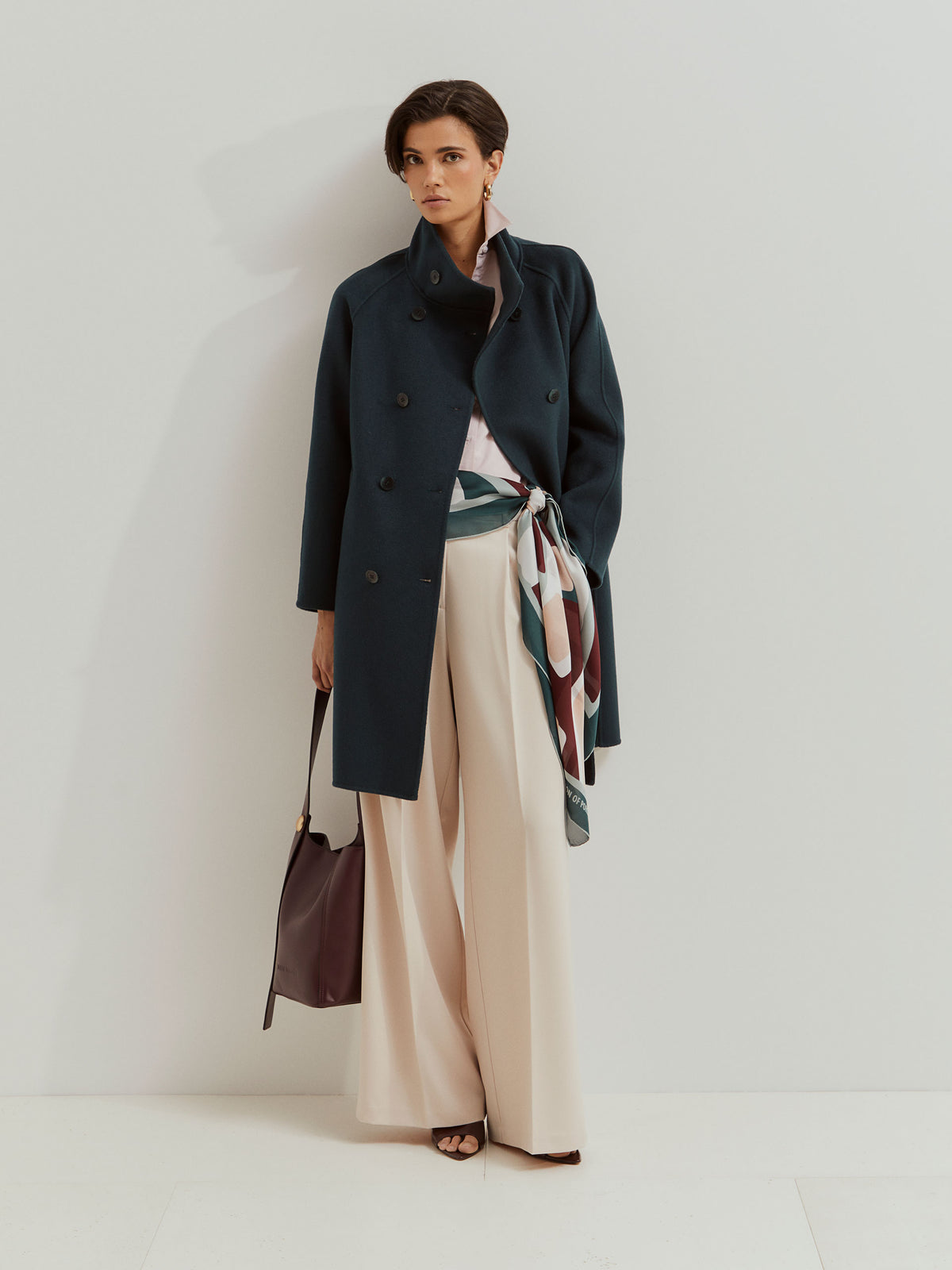 Abrigo de Lana con Capucha