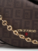 Bolso de hombro de mujer en forma de media luna con monograma y cadena dorada. Elegante, versátil y resistente para un estilo sofisticado.