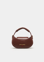 Compacto y lleno de estilo, este mini bolso de mano presenta un diseño estructurado con asa superior esférica y un elegante aplique.