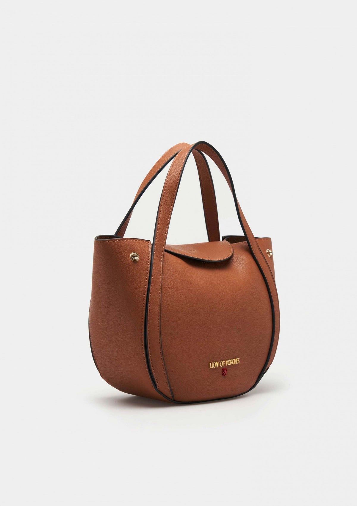 Bolso shopper de mujer con asas dobles y logotipo metálico. Versátil y elegante, con cierre imantado y bolsillos interiores y traseros.