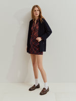 Chaqueta de lana 100% natural para mujer. Cálida, elegante y versátil. Una prenda atemporal perfecta para el invierno.