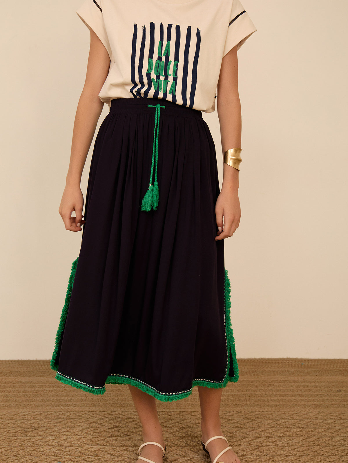 Falda Midi con Fornituras