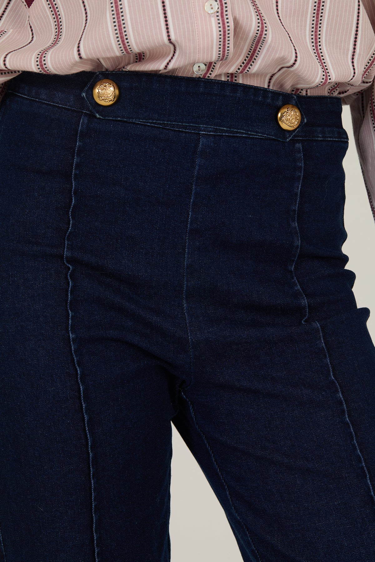 Pantalón Tobillero Denim Botones