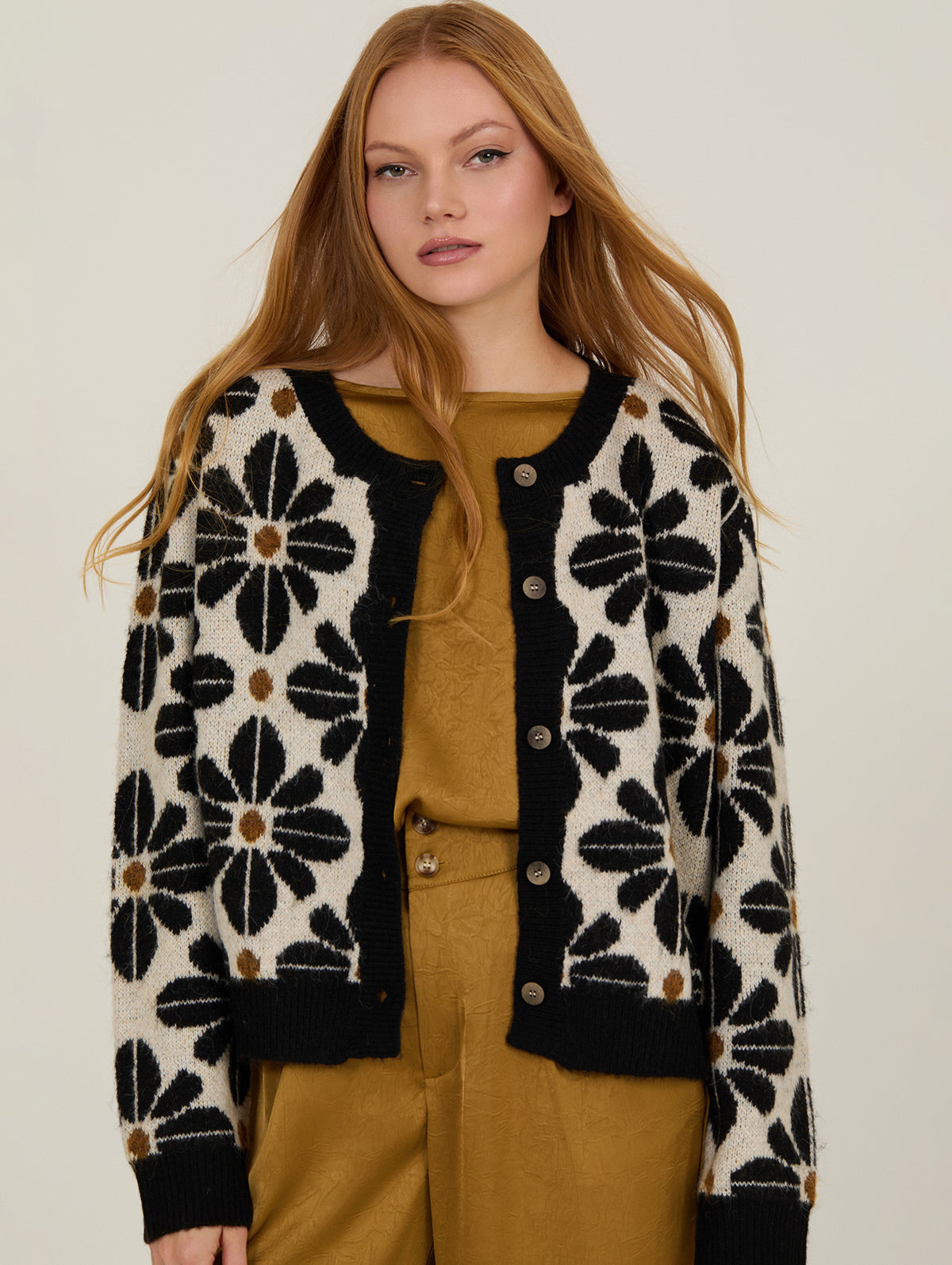 Cárdigan de Flores Retro