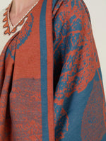 Bufanda con Estampado de Hojas