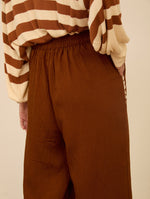 Pantalón Ancho Tiro Alto Bordado