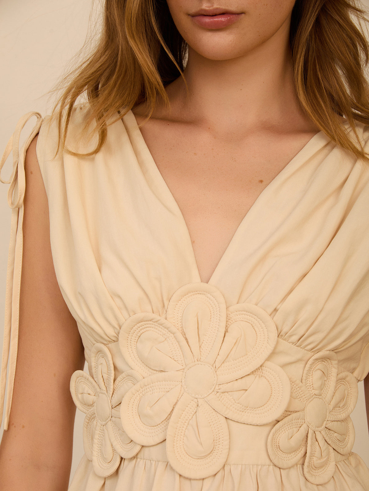 Top Algodón y Flores en Relieve