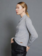 Camiseta Cuello Drapeado Gris