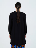 Camisa Larga Botón Negra