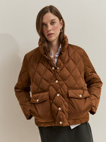 CHAQUETA ACOLCHADA CON BROCHES DORADOS