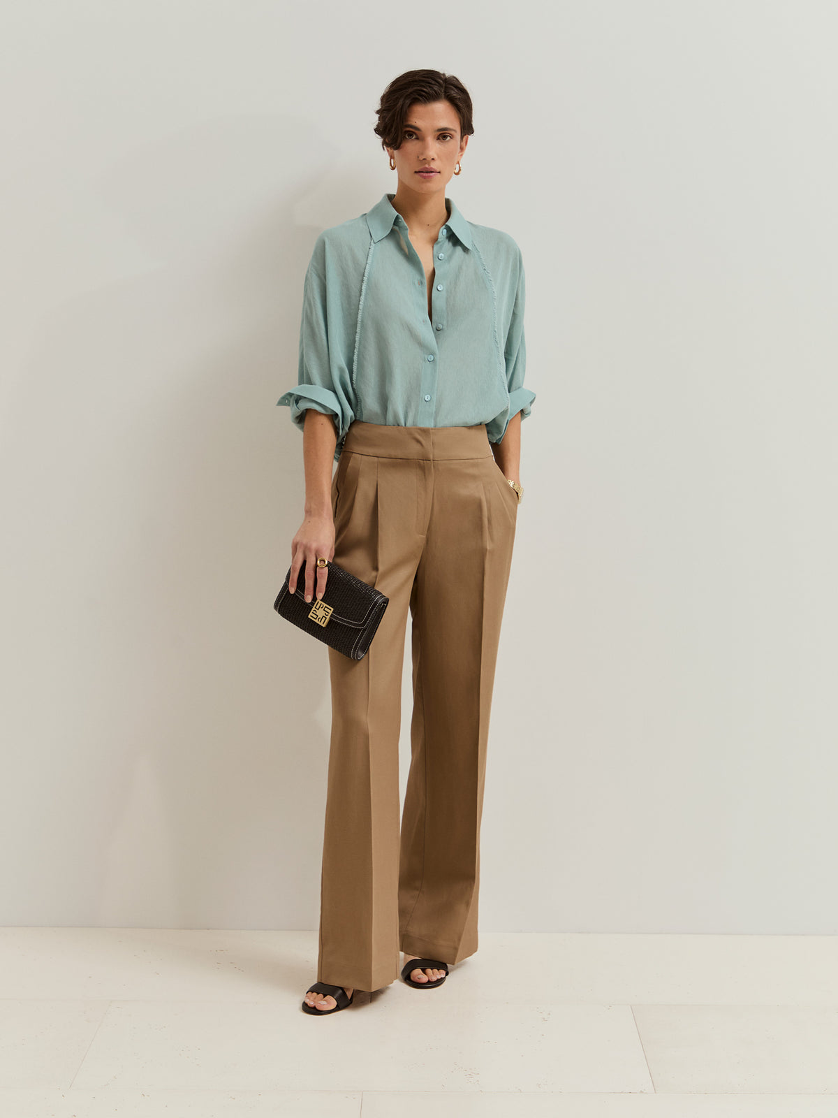 Pantalón Wide Leg Oversize en Mezcla de Algodón y Lyocell Los pantalones de pierna ancha con corte oversize