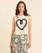 Top Sin Mangas con Detalle Corazón Relieve