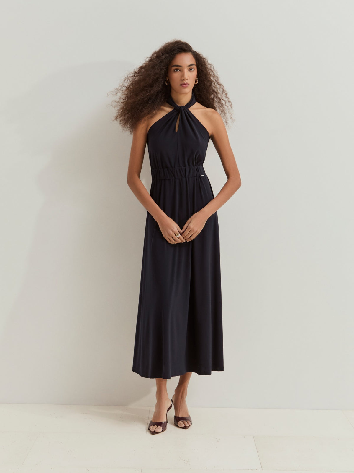 Vestido Escote Halter Largo Azul Marino