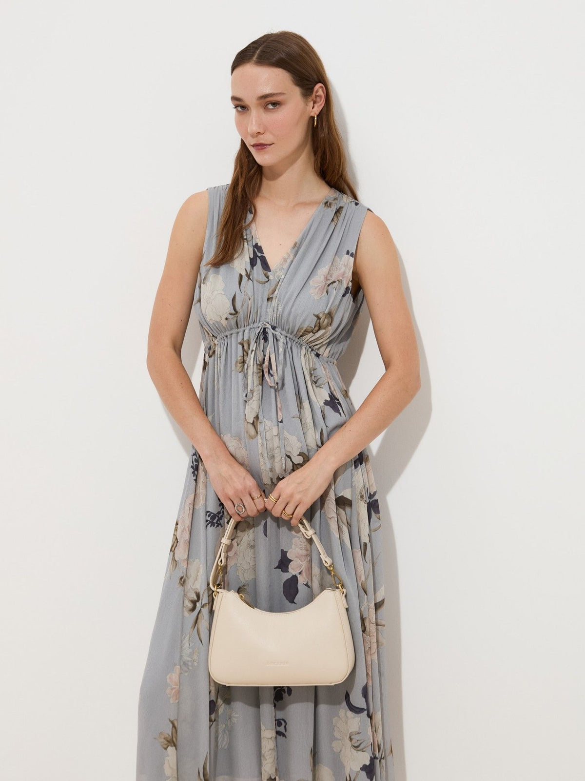 Vestido Flores Midi con Ajuste en la Cintura