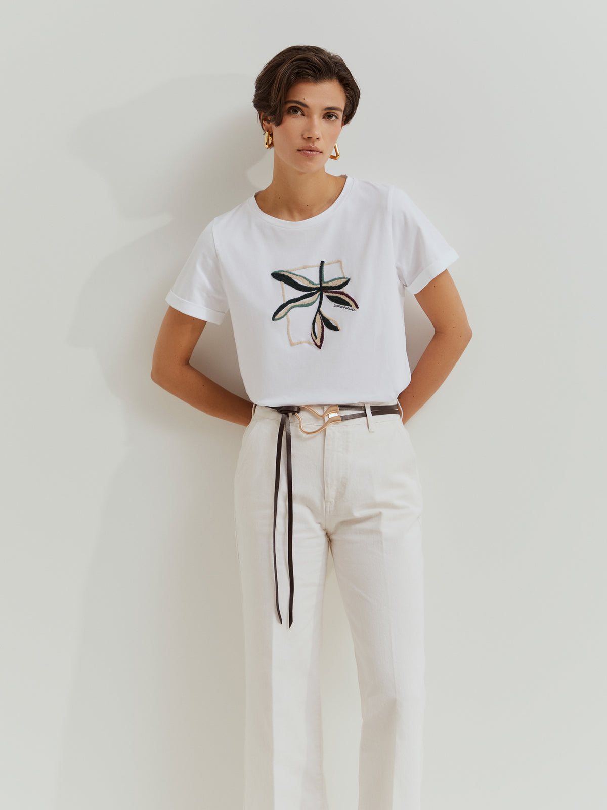 Camiseta Algodón con Bordado