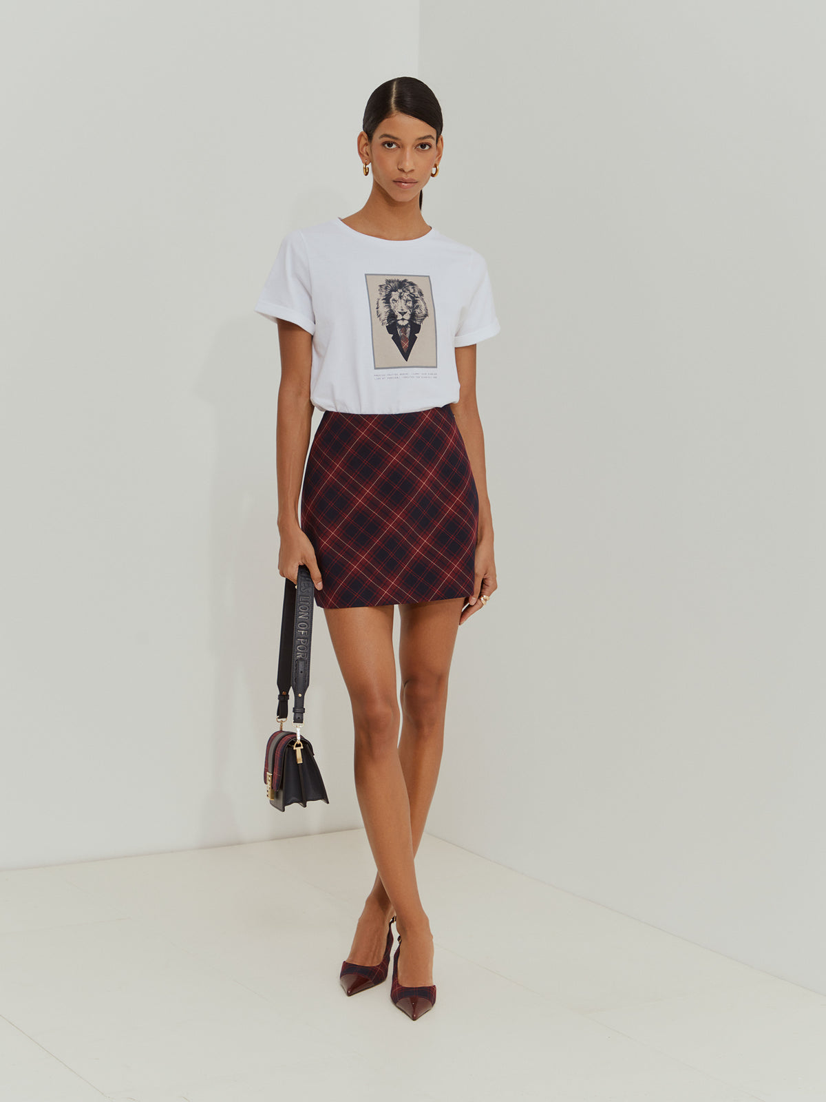 Camiseta con Estampado de León
