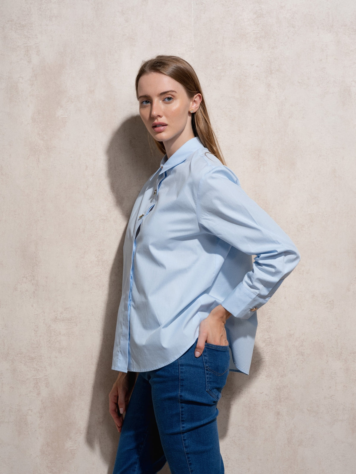 Camisa Fluida con Botones