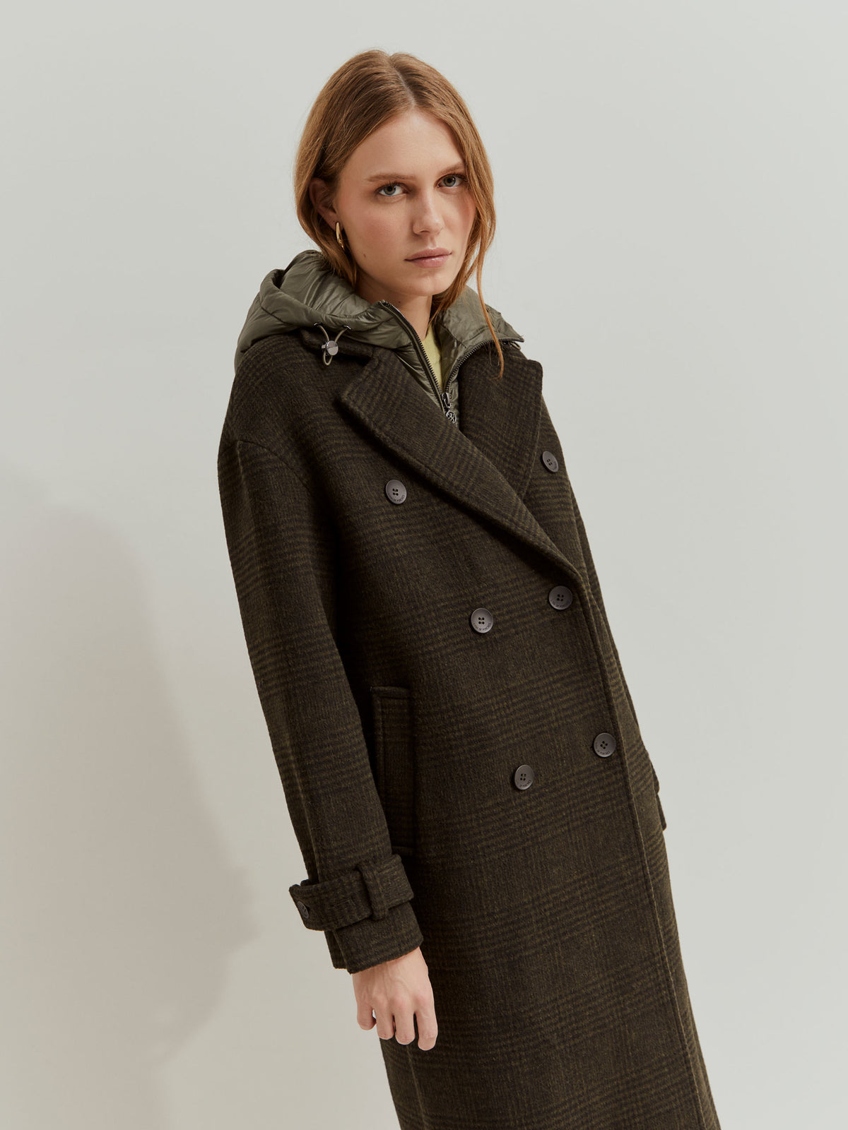 Abrigo de Lana con Capucha Extraible