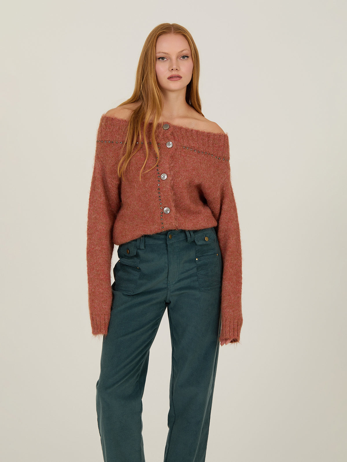 Cárdigan elegante de punto con escote adornado