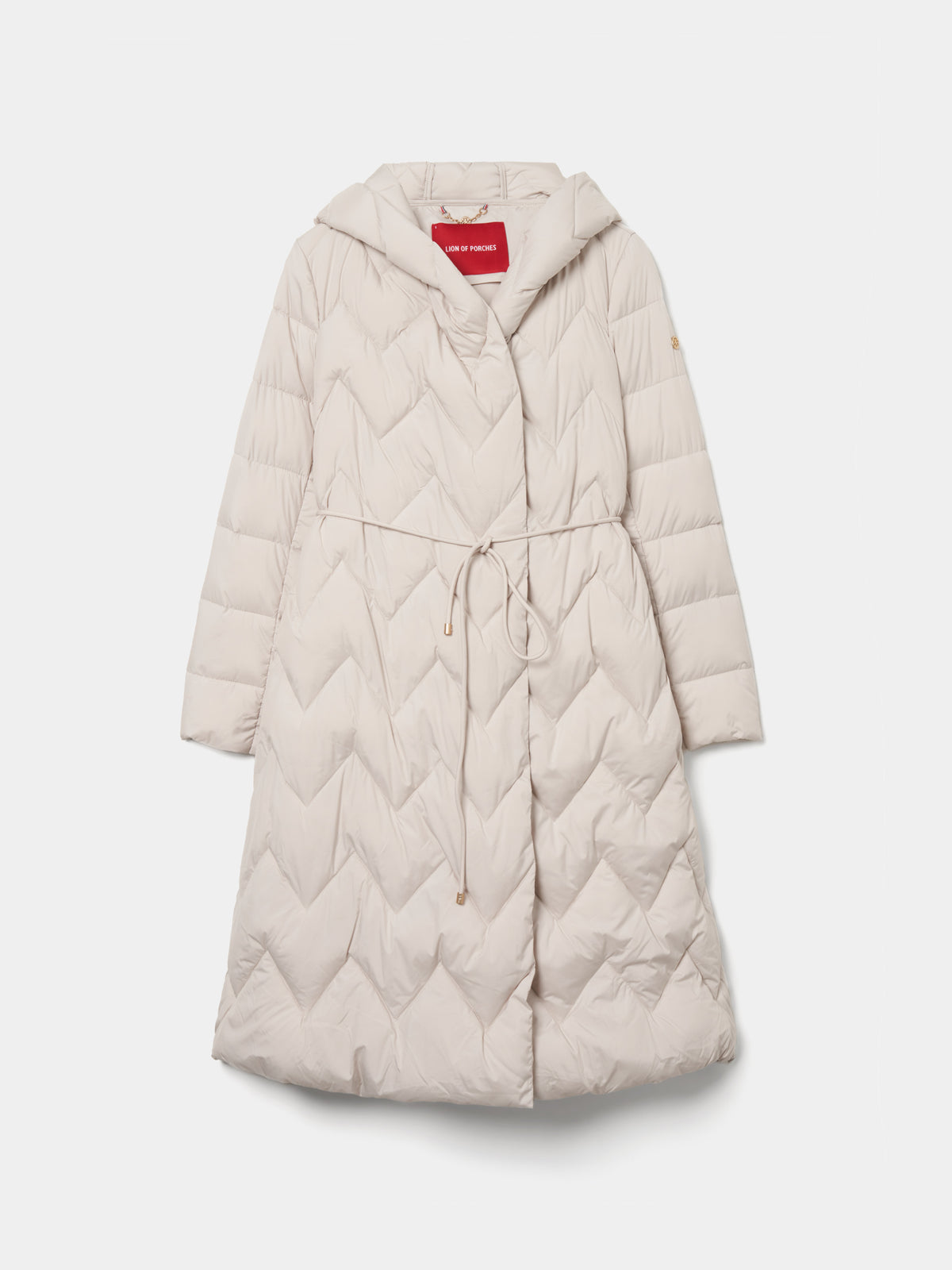 Esta chaqueta acolchada larga estilo puffer combina protección y estilo en los días fríos