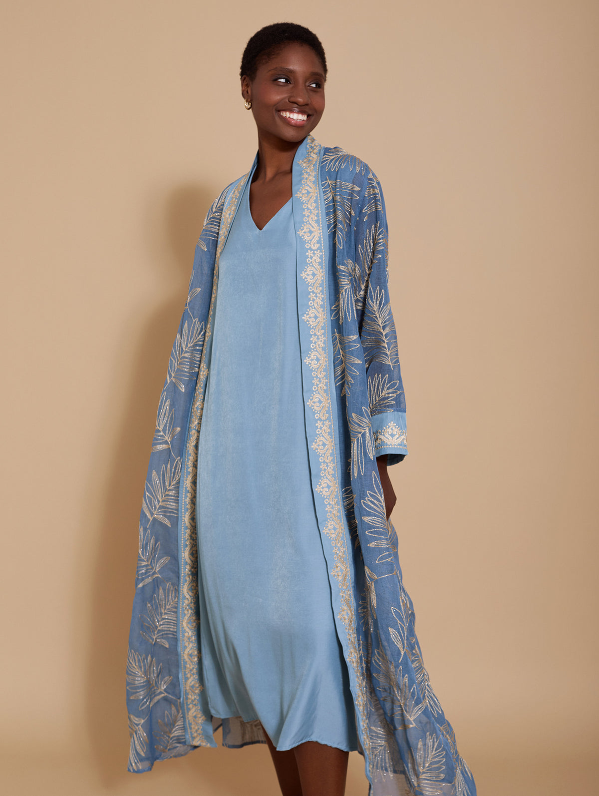 Conjunto Kaftan y Vestido Bordado