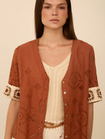 Blusa Algodón con Bordado y Detalle Crochet