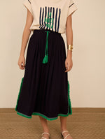 Falda Midi con Fornituras