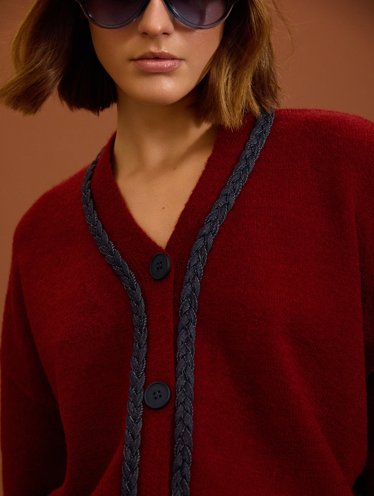 CARDIGAN PUNTO CON VIVO TRENZADO