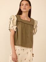 Blusa de Manga Corta con Volantes en Manga