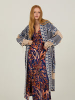 Cárdigan estampado beige y azul