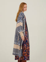 Cárdigan estampado beige y azul