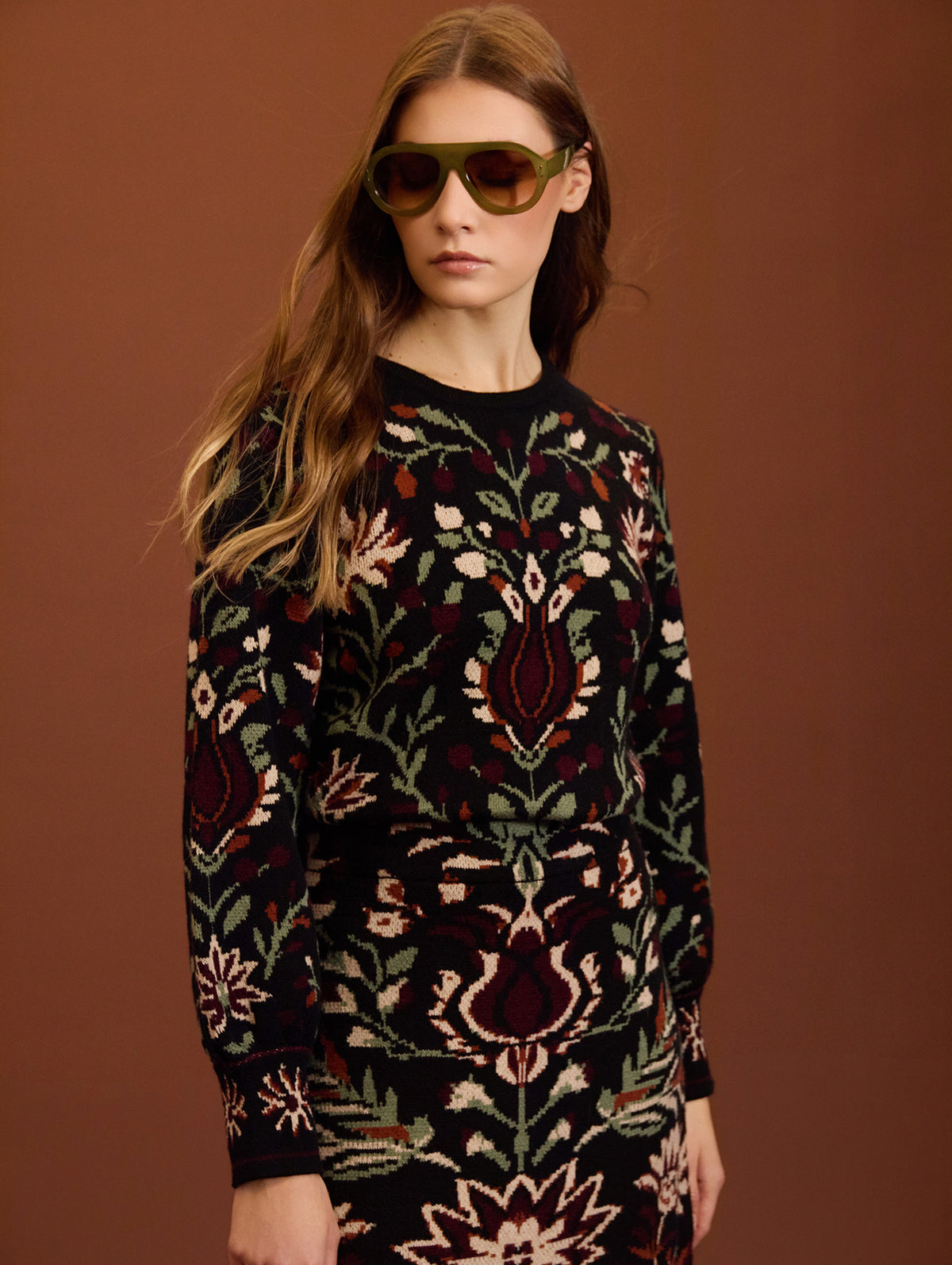 JERSEY PUNTO CON JACQUARD FLORAL