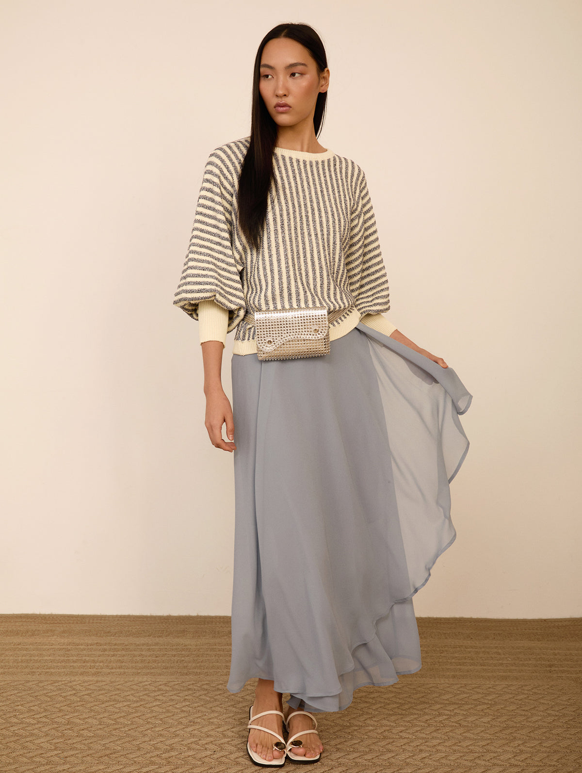 Falda Pantalón Midi en crepe de Gasa con Volante
