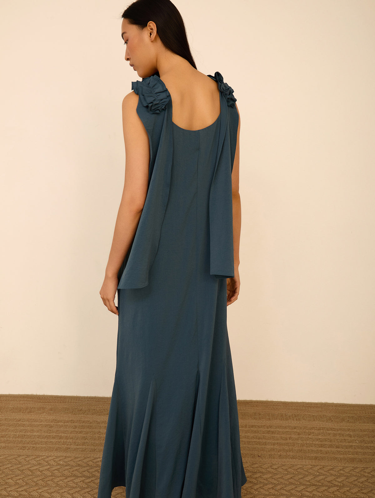 Vestido Largo Tirantes y Volantes en Hombros