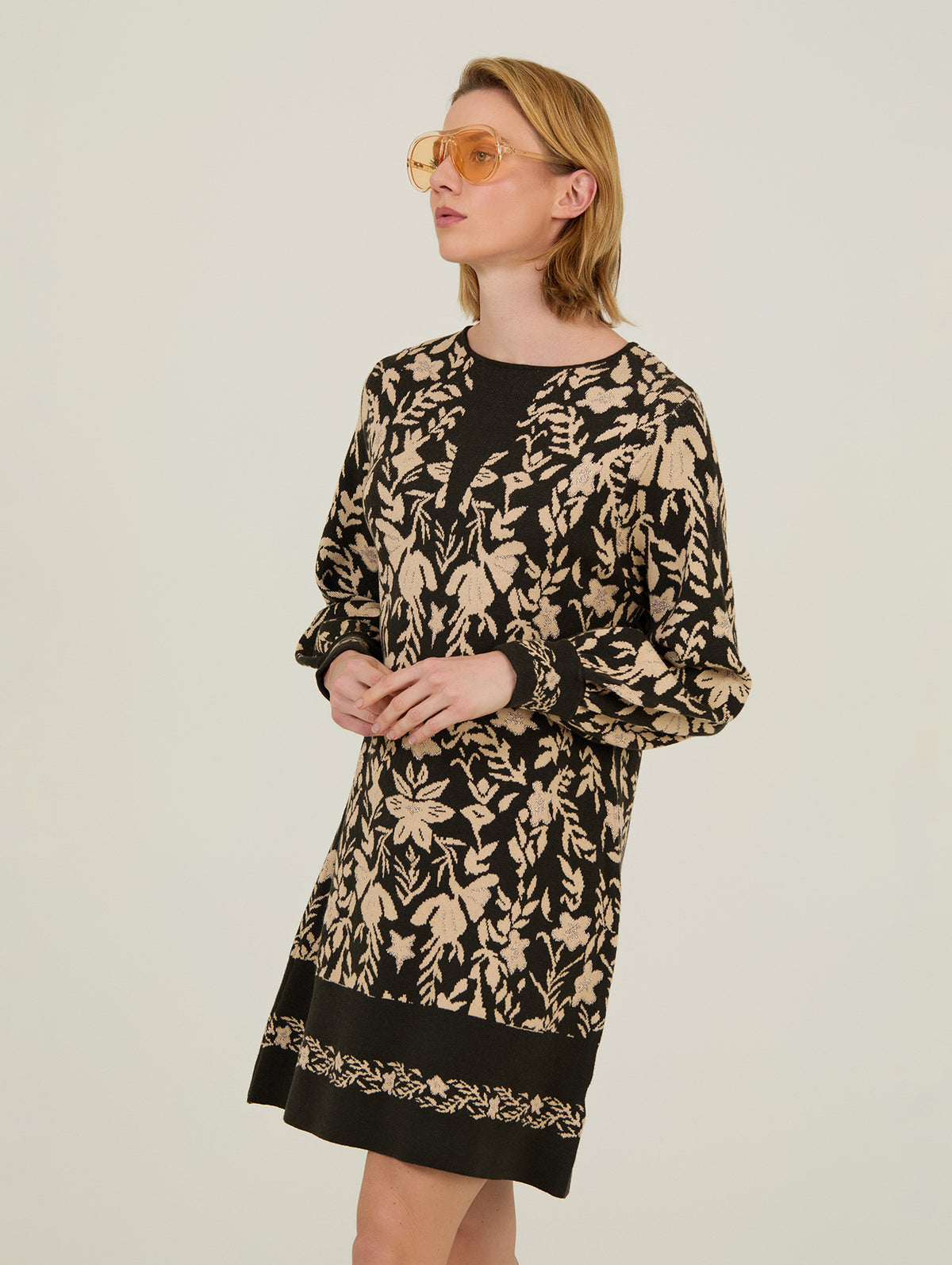 Vestido Corto Flores