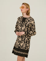Vestido Corto Flores