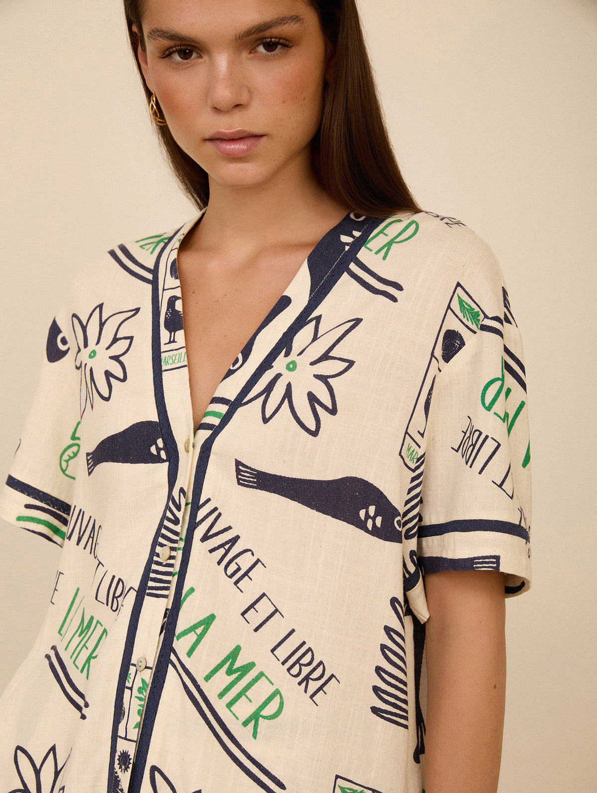 Camisa Estampada Mar con Botones Nácar