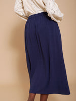 Falda Midi con Bordado Floral