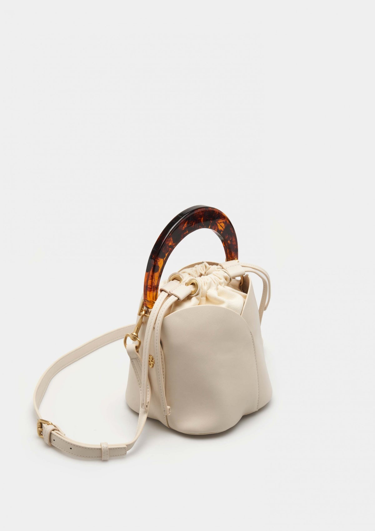 Mini bolso tipo cubo de mujer con forma de flor y asa de resina. Elegante, versátil y con cierre de cremallera para un estilo único.