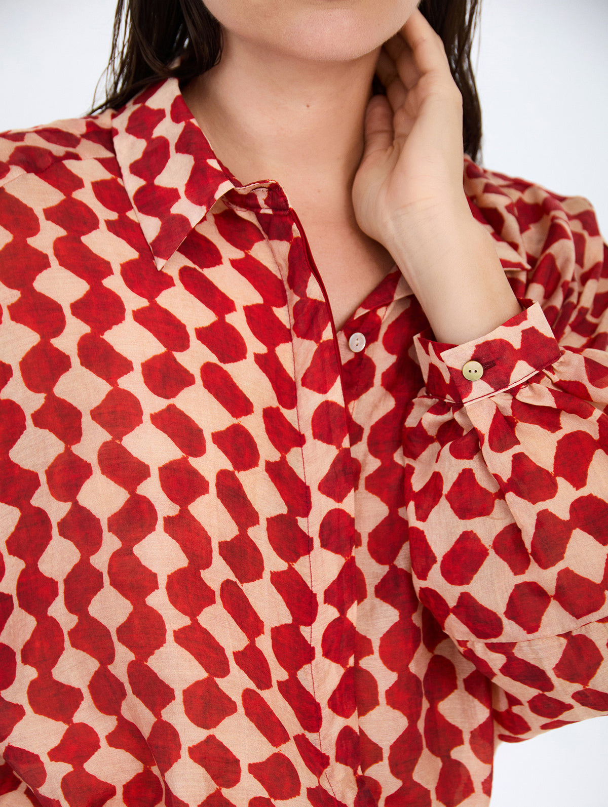 Camisa Fluida de Tencel con Estampado Abstracto