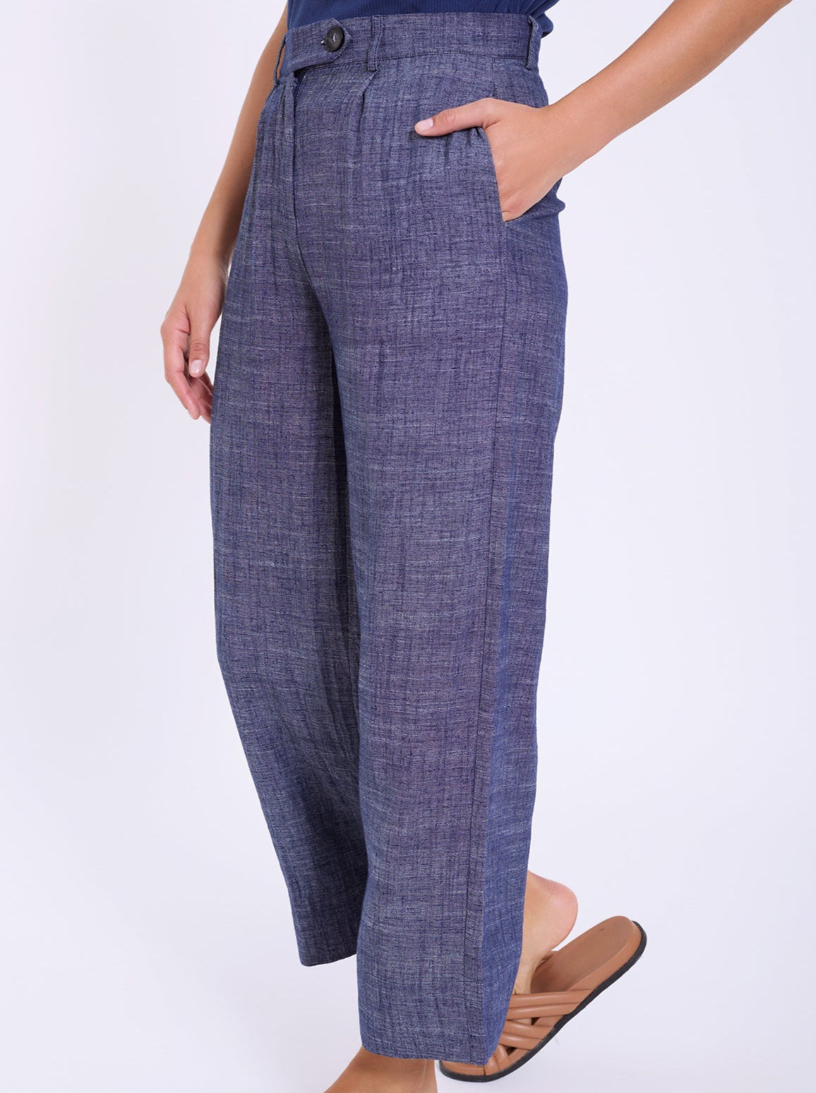 Pantalón Lino Detalle Bajo
