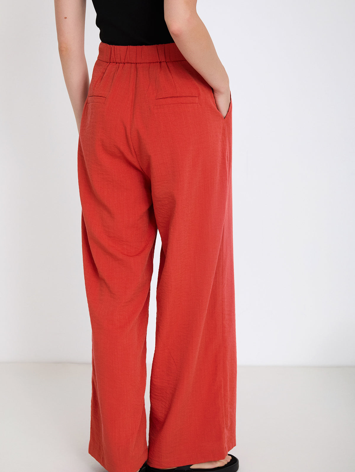 Pantalón Fluido Pinzas