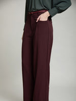 PANTALON RECTO DE TEJIDO TWILL FLUIDO