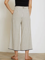 Pantalón Rayas y Contraste
