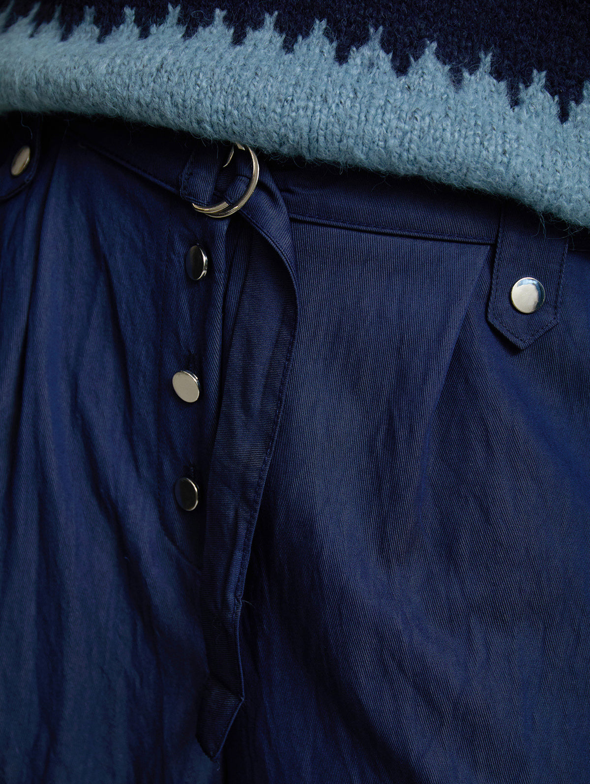PANTALON DENIM FLUIDO CON CINTURON