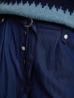 PANTALON DENIM FLUIDO CON CINTURON