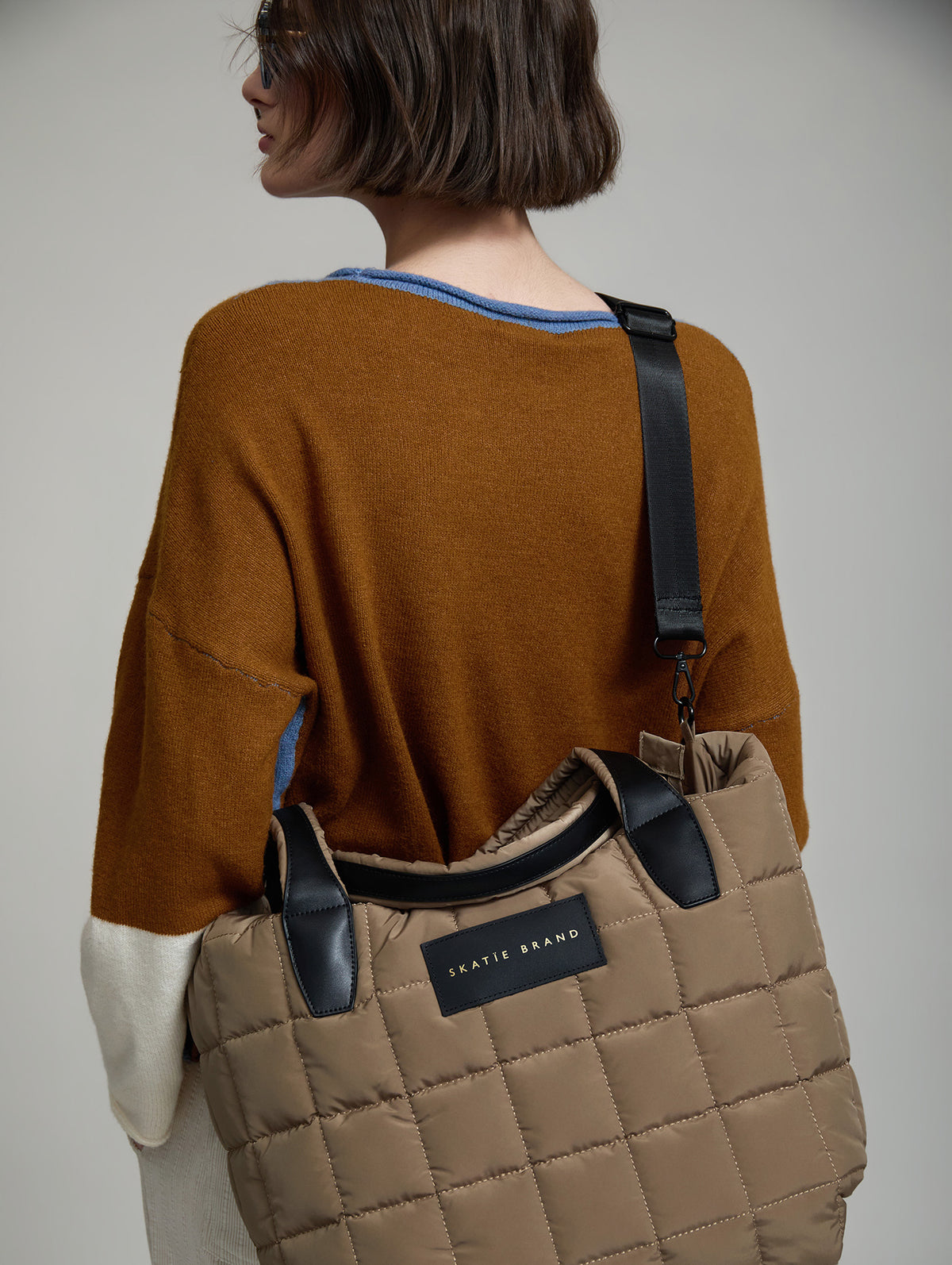 BOLSO TOTE MAXI ACOLCHADO