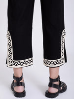 Pantalón Bordado Relieve